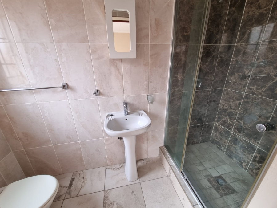 To Let 3 Bedroom Property for Rent in Waterval East North West